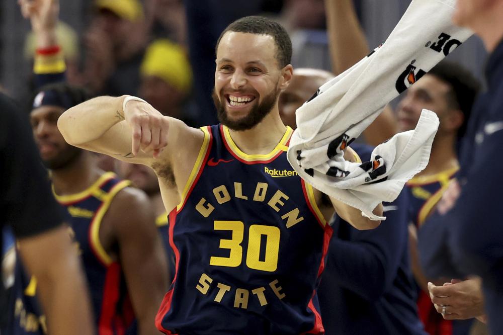 比赛舞台上 比赛舞台上