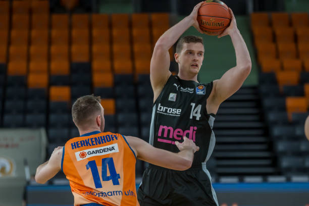 的纯然下滑 的纯然下滑